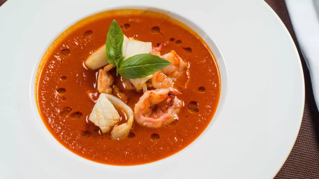 Fisksoppa med räkor och saffran – ljuvlig middag på en halvtimme