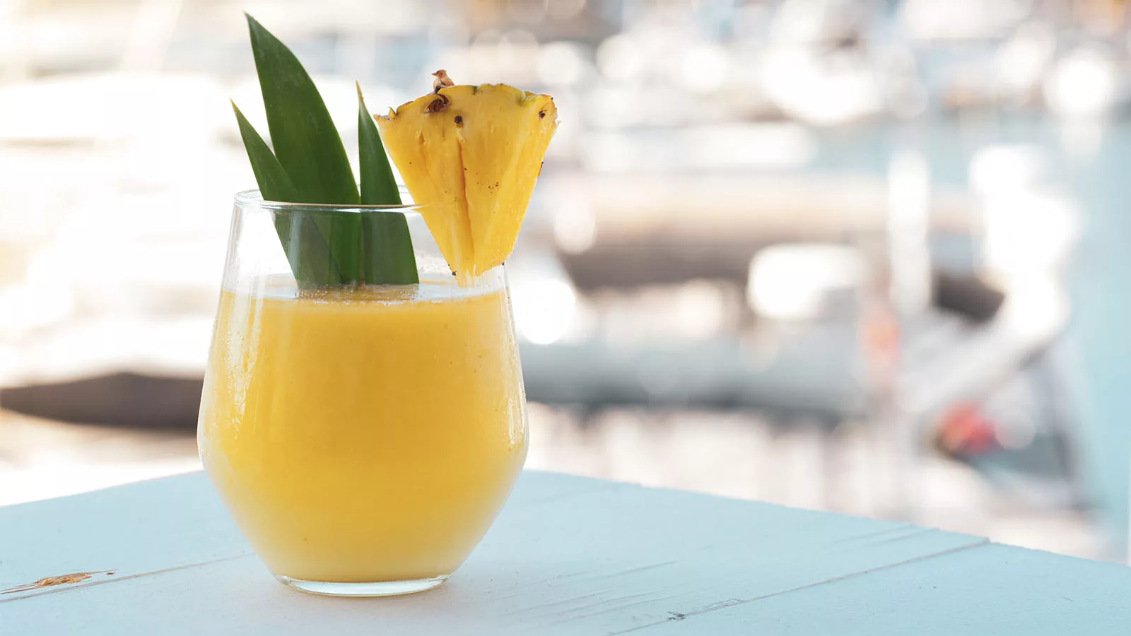 Fräsch och fruktig sommardrink: Mango Colada