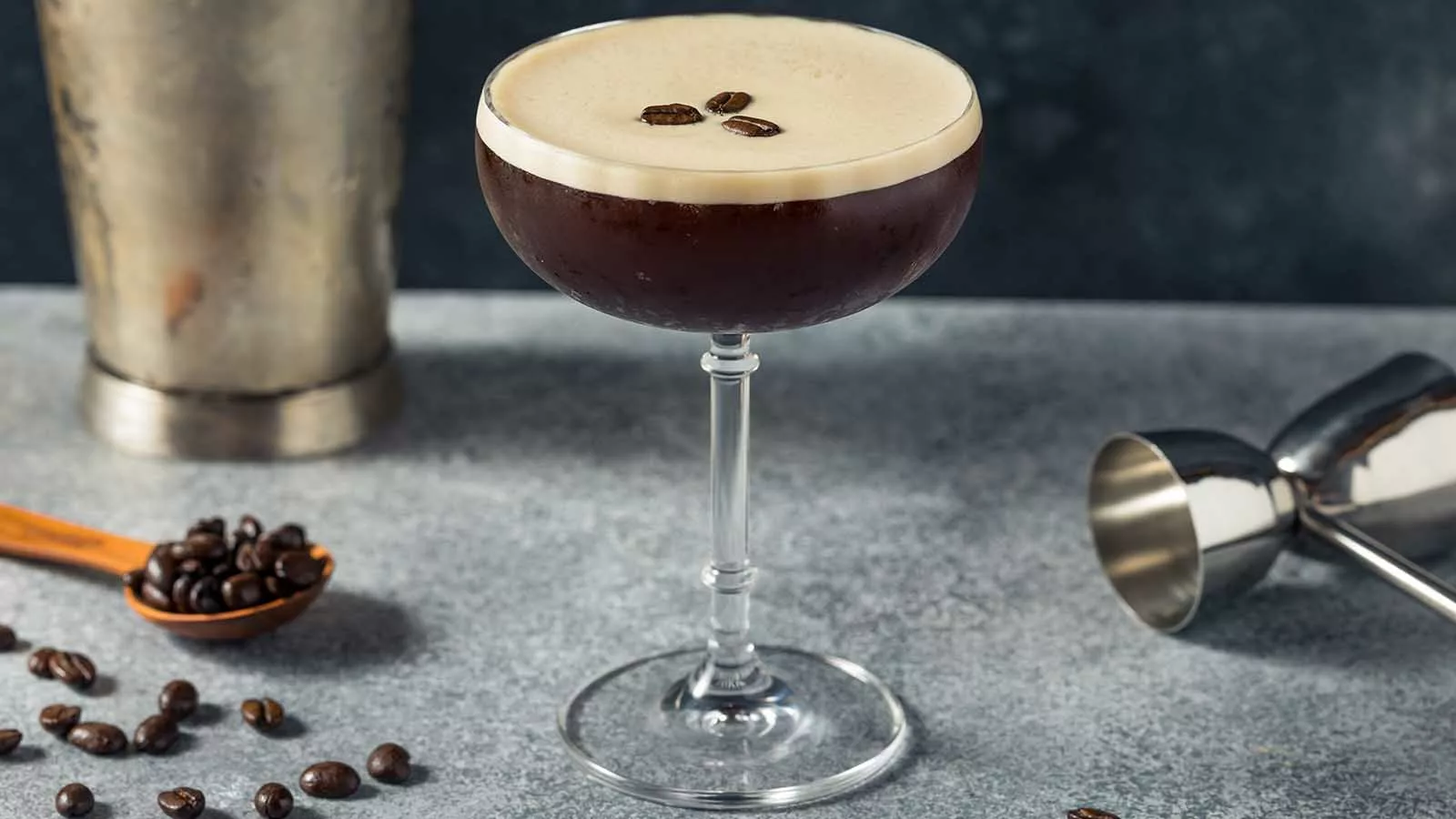 Espresso Martini – en uppiggande cocktail